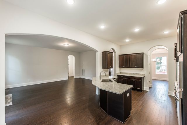 205 Sydney Dr, Goodlettsville, TN 37072