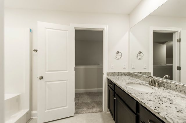 205 Sydney Dr, Goodlettsville, TN 37072