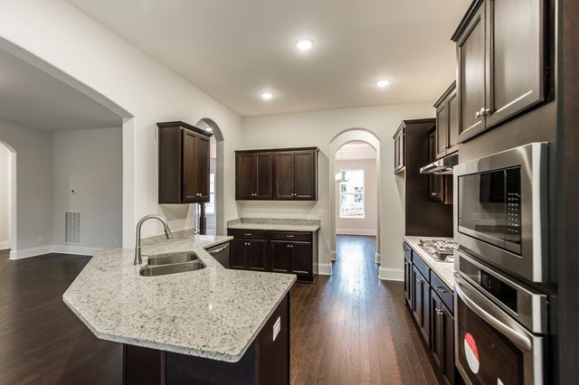 205 Sydney Dr, Goodlettsville, TN 37072