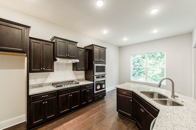 205 Sydney Dr, Goodlettsville, TN 37072