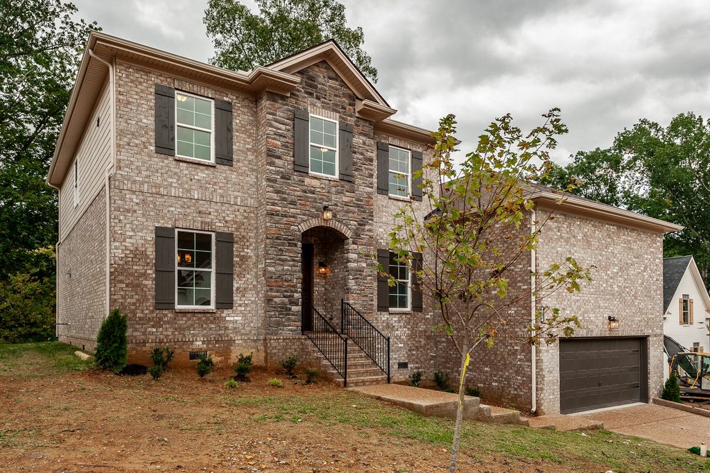 205 Sydney Dr, Goodlettsville, TN 37072