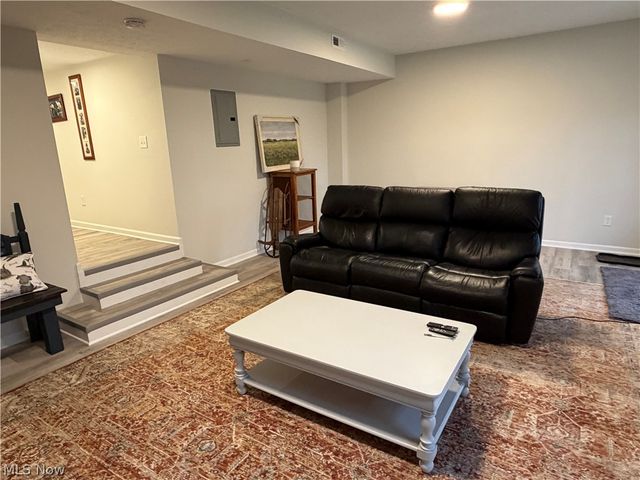 2213 Oak Avenue SE, Massillon, OH 44646