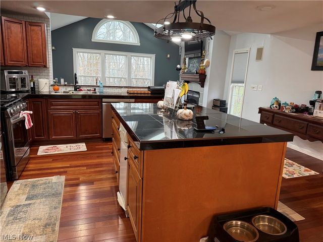 2213 Oak Avenue SE, Massillon, OH 44646