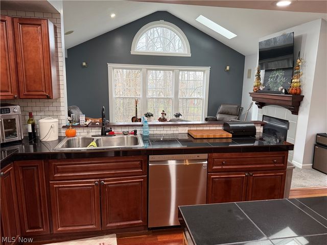 2213 Oak Avenue SE, Massillon, OH 44646