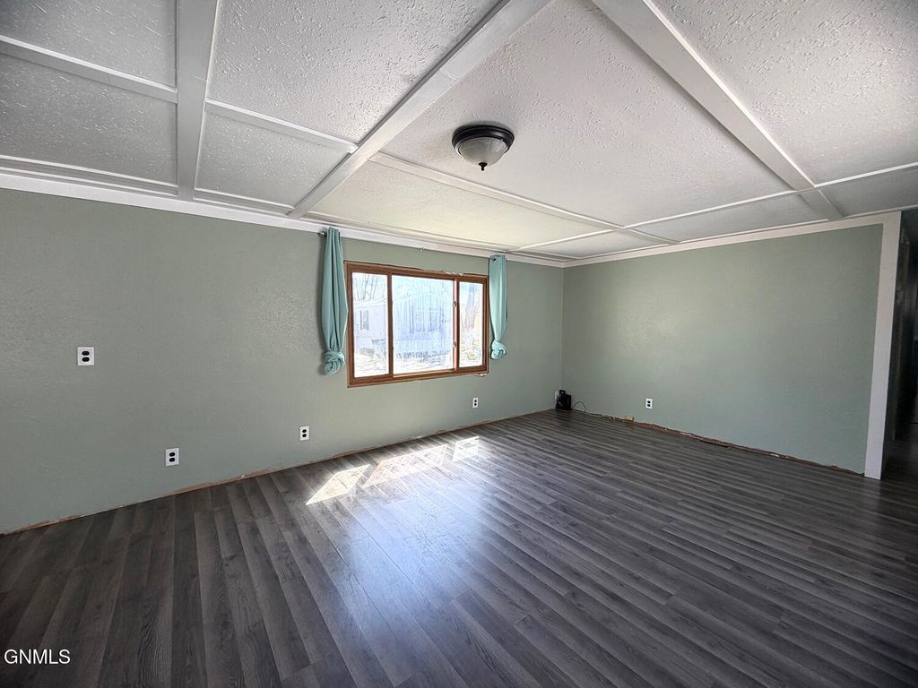 130 Northland, Jamestown, ND 58401 photo 3