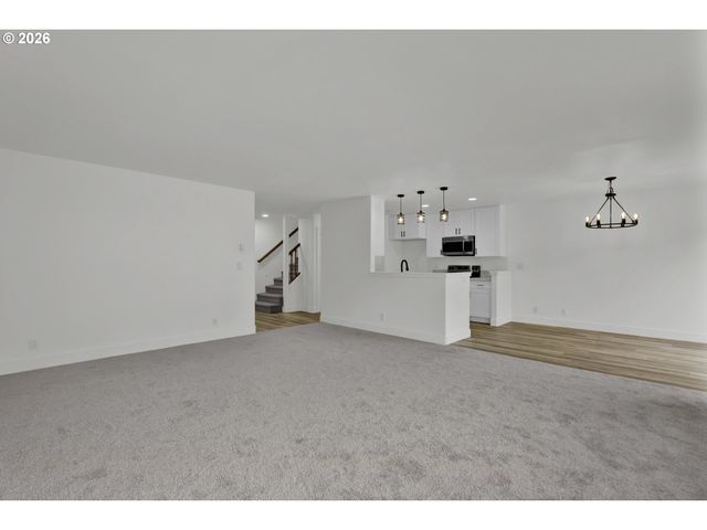 9 WATERFORD DOWNS, Florence, OR 97439