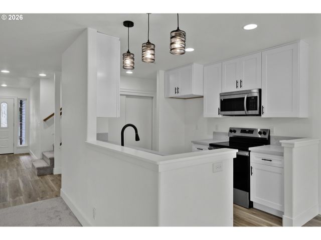 9 WATERFORD DOWNS, Florence, OR 97439