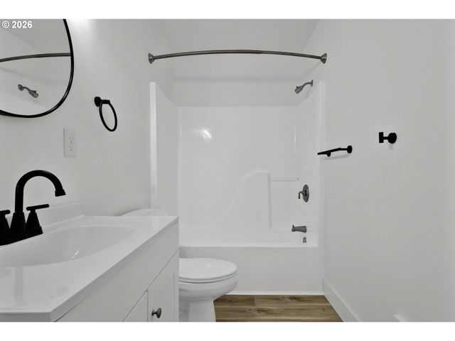 9 WATERFORD DOWNS, Florence, OR 97439