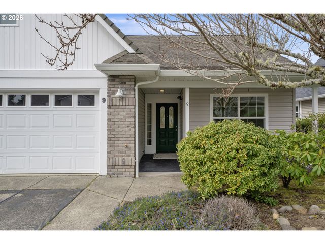 9 WATERFORD DOWNS, Florence, OR 97439