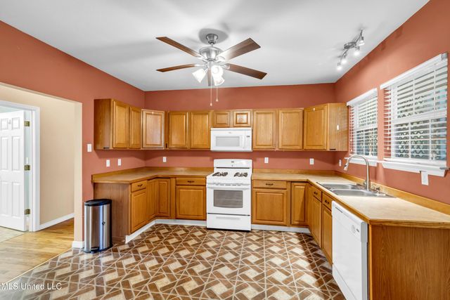 547 Howard Avenue, Biloxi, MS 39530