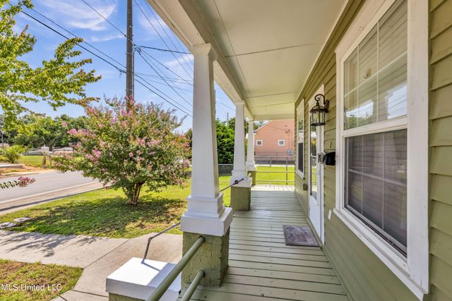 547 Howard Avenue, Biloxi, MS 39530