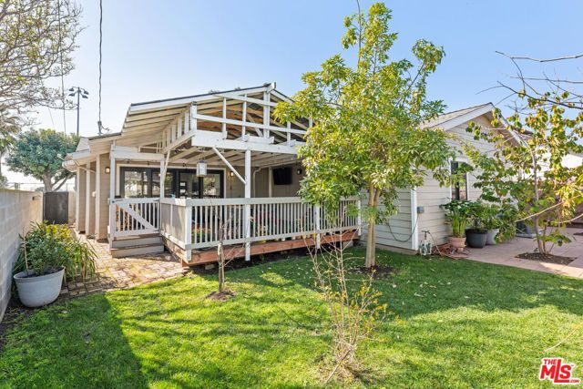 8912 Yorktown Avenue, Los Angeles, CA 90045