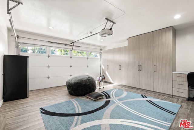 8912 Yorktown Avenue, Los Angeles, CA 90045