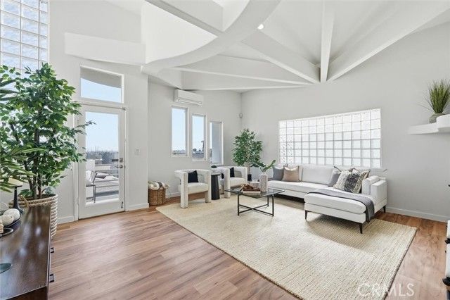 1752 Carver Street, Redondo Beach, CA 90278