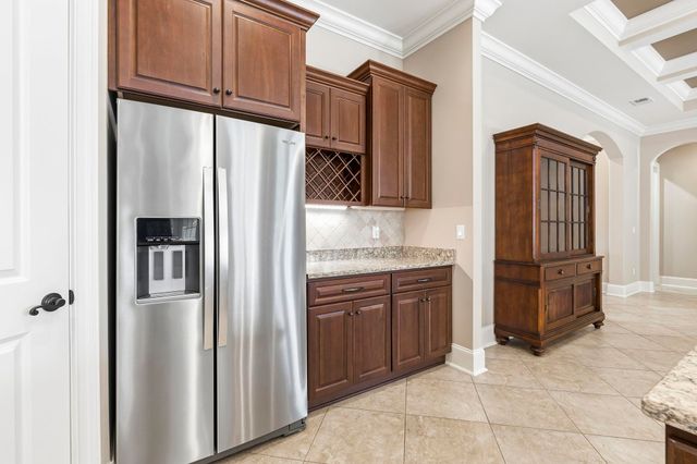 909 Bluffview Dr., Myrtle Beach, SC 29579