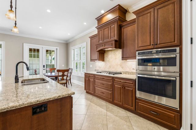 909 Bluffview Dr., Myrtle Beach, SC 29579