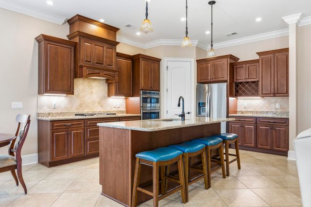909 Bluffview Dr., Myrtle Beach, SC 29579