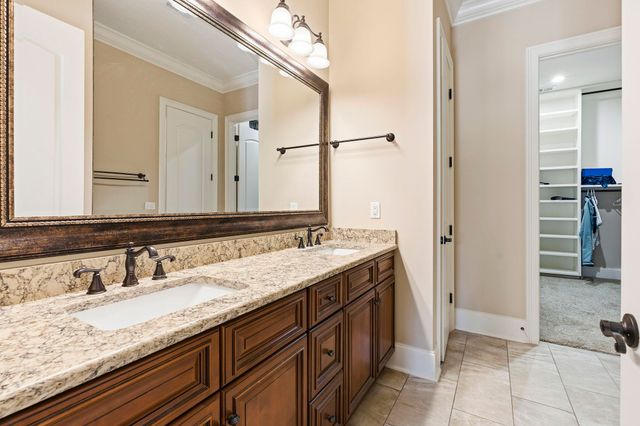 909 Bluffview Dr., Myrtle Beach, SC 29579