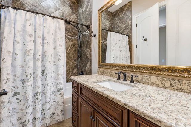 909 Bluffview Dr., Myrtle Beach, SC 29579