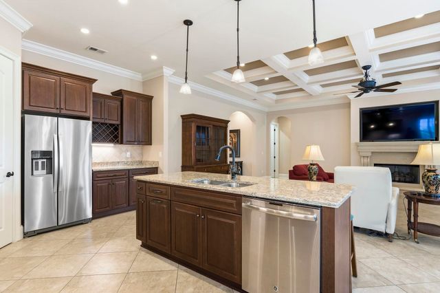 909 Bluffview Dr., Myrtle Beach, SC 29579