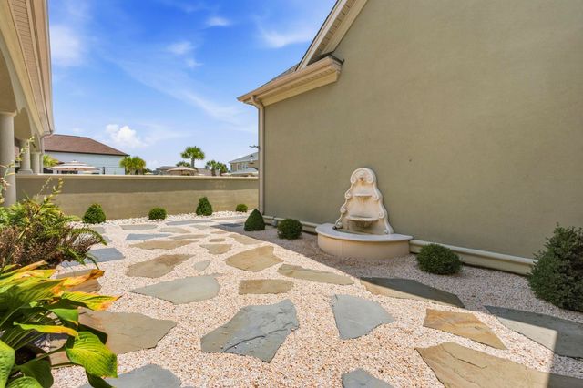 909 Bluffview Dr., Myrtle Beach, SC 29579