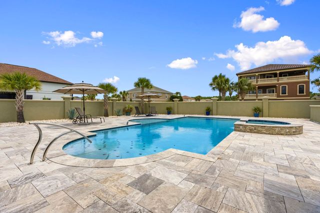 909 Bluffview Dr., Myrtle Beach, SC 29579