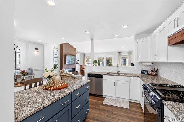 303 Carriage Lane, West Seneca, NY 14224