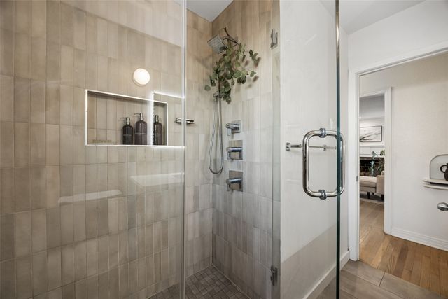 2155 Barberry Drive, Dallas, TX 75211