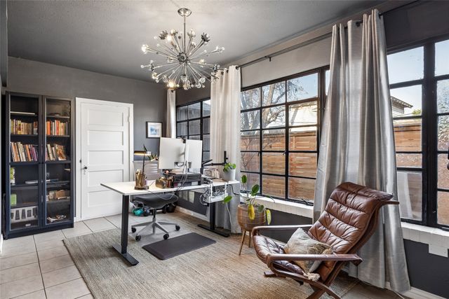 2155 Barberry Drive, Dallas, TX 75211