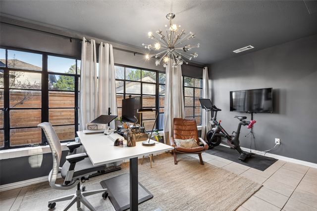 2155 Barberry Drive, Dallas, TX 75211