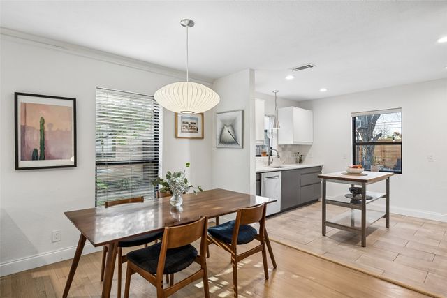 2155 Barberry Drive, Dallas, TX 75211