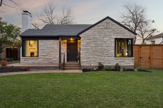 2155 Barberry Drive, Dallas, TX 75211