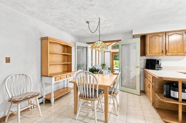 36 Pine Street, Berkley, MA 02779
