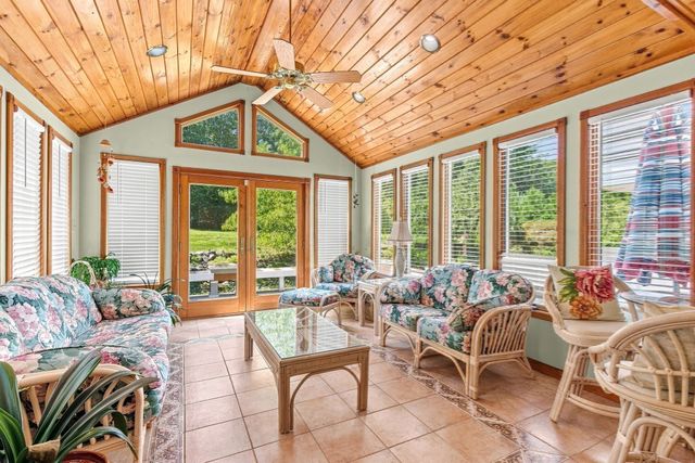 36 Pine Street, Berkley, MA 02779