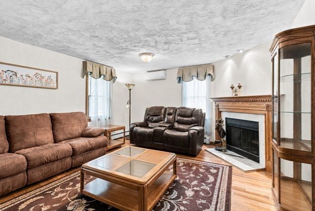36 Pine Street, Berkley, MA 02779