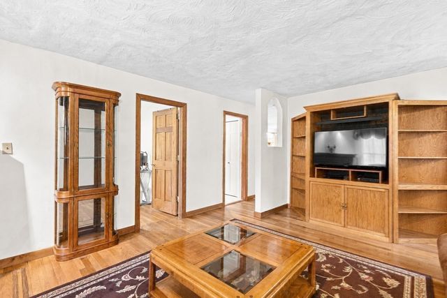 36 Pine Street, Berkley, MA 02779