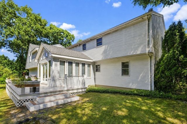 36 Pine Street, Berkley, MA 02779