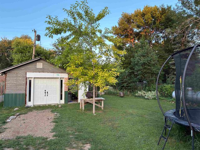 203 SE 3rd Ave, Mohall, ND 58761