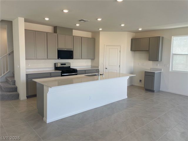 10806 River Junction Avenue, Las Vegas, NV 89166