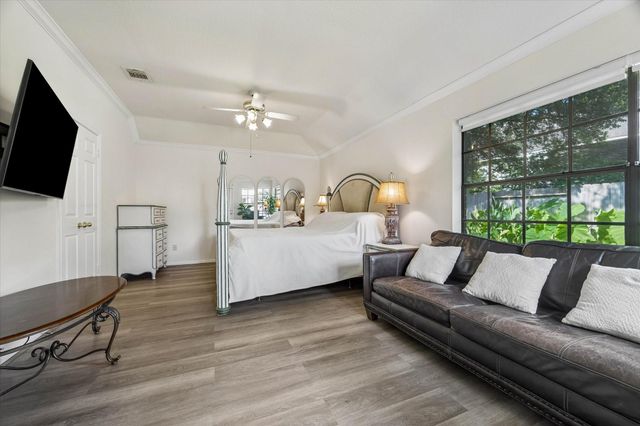 7615 Clover Canyon Circle, Houston, TX 77095