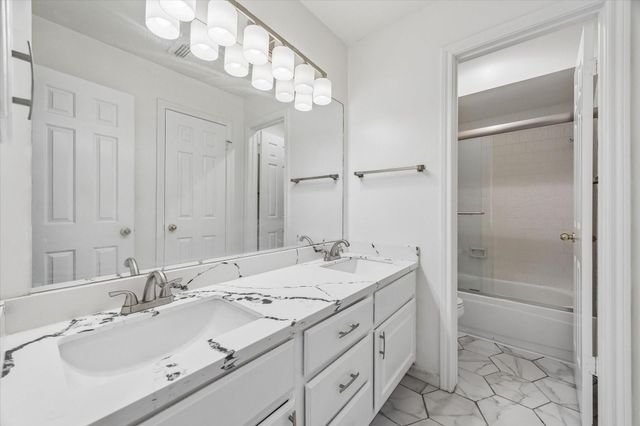 7615 Clover Canyon Circle, Houston, TX 77095