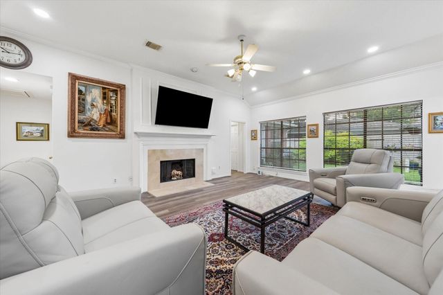 7615 Clover Canyon Circle, Houston, TX 77095
