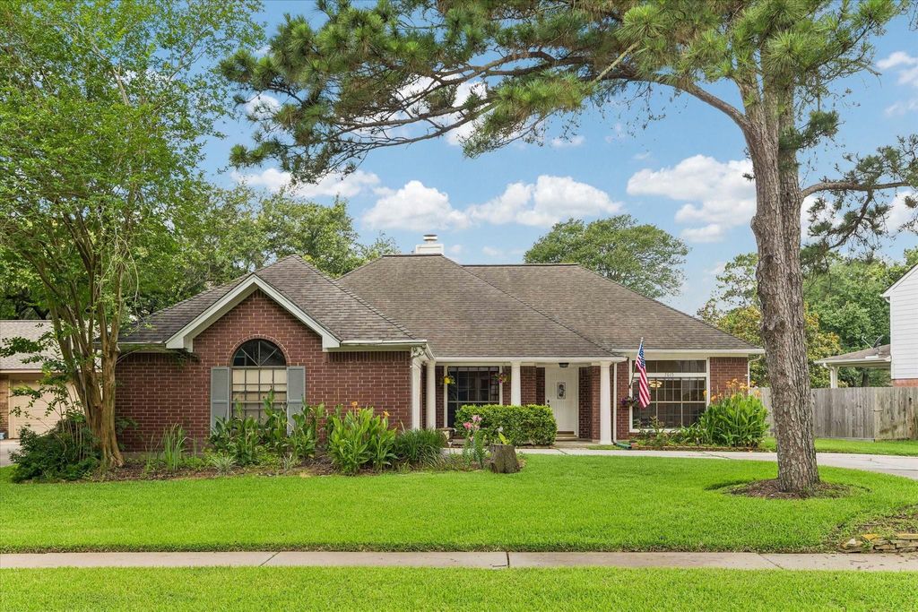 7615 Clover Canyon Circle, Houston, TX 77095