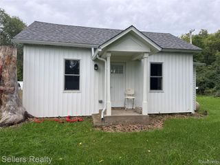 7230 N McKinley Road, Flushing Charter Township, MI 48433