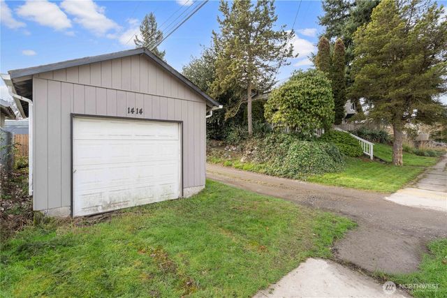 1414 S 37th Street, Tacoma, WA 98418