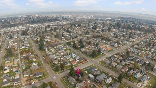 1414 S 37th Street, Tacoma, WA 98418