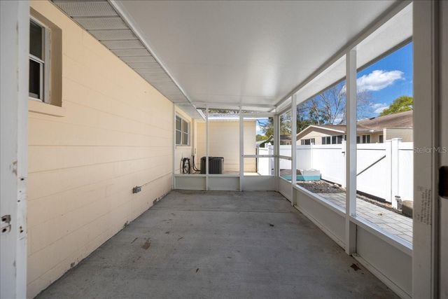 8877 SW 96TH STREET B, Ocala, FL 34481