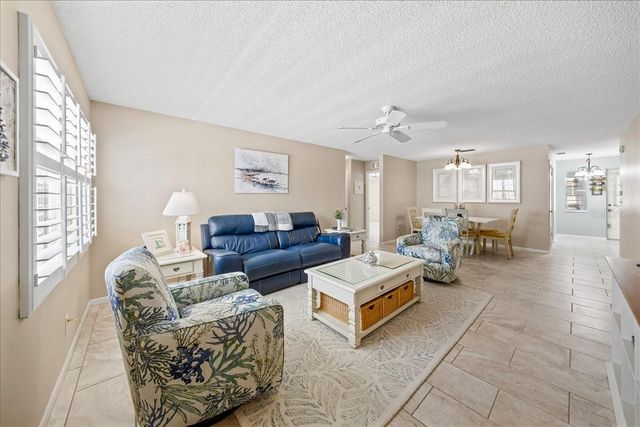 8877 SW 96TH STREET B, Ocala, FL 34481