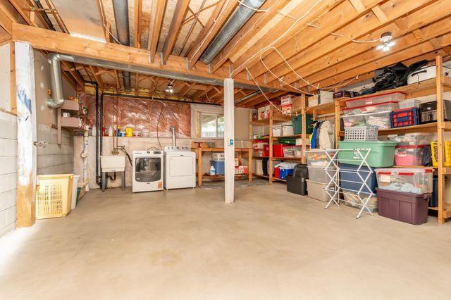 1817 Ruby Circle, Shakopee, MN 55379