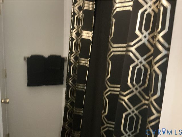 1108 Highland Meadow Ct, Highland Springs, VA 23223